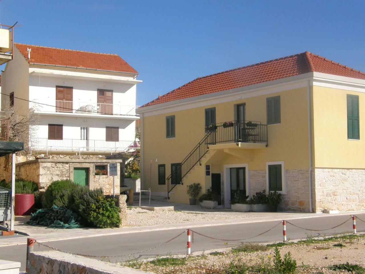 Apartments Guzela Primošten Exterior foto